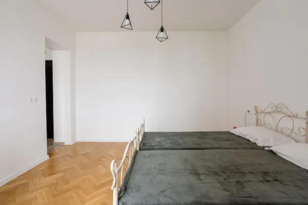Center Of The Tbilisi Apartment Екстериор снимка